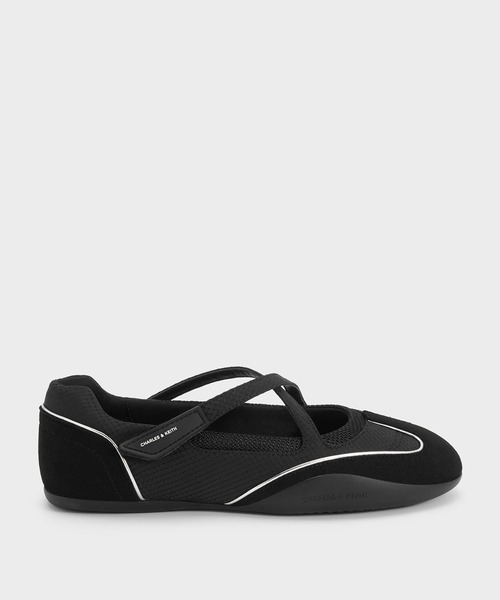 CHARLES & KEITH(チャールズ & キース)の「Mika ミカ クロスオーバー メリージェーンスニーカー(スニーカー・レディース・ライトブルー/シルバー/ブラック系その他2・24.5cm/25cm/23.5cm/23cm)」の2枚目の写真