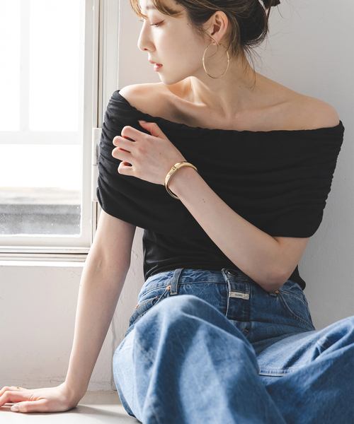 determ/デターム Collagen Gathered Off- Shoulder