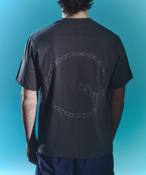 THEWARLD(ザワールド)の「アーバンオービット コットン半袖Tシャツ(チャコール)(Tシャツ/カットソー・メンズ・その他・1/2/3)」の4枚目の写真