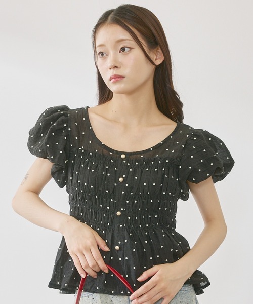 P.V.T(ピーブイティー)の「シャーリングパフスリーブフリルPO(その他トップス・レディース・アイボリー系/Black・F)」の5枚目の写真