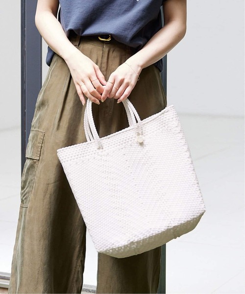 Letra(レトラ)の「《追加》LETRA/レトラ メルカドバッグ S SIZE(トートバッグ・レディース・ブラック/アイボリー/ホワイト/ブラウン/レッド/ブルー・FREE)」の2枚目の写真