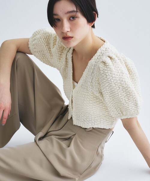 CODE A(コードエー)の「cloudy puff cardigan(カーディガン/ボレロ・レディース・ブラック/ライトグレー/オフホワイト・00)」の1枚目の写真