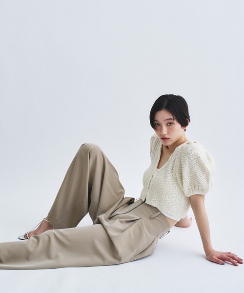 CODE A(コードエー)の「cloudy puff cardigan(カーディガン/ボレロ・レディース・ブラック/ライトグレー/オフホワイト・00)」の18枚目の写真