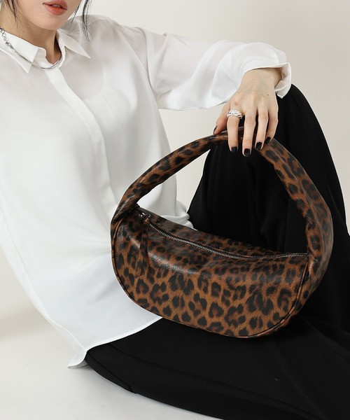 style code(スタイルコード)の「ZOZO限定【STYLE CODE/スタイルコード】ユニセックス ワンショルダー レザータッチ ホーボーバッグ(ショルダーバッグ・レディース・ダークブラウン/レオパード/ブラック・FREE)」の1枚目の写真