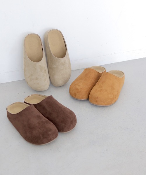 cheriella(シェリエラ)の「【cheriella】スウェードフラットサンダル SUEDE FLAT SANDALS(サンダル・レディース・ライトグレー/ブラウン/ベージュ・MEDIUM/SMALL)」の3枚目の写真