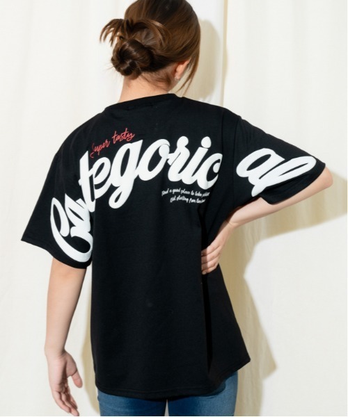 GORGE（ゴージ）の「《発泡バックロゴ×刺繍ロゴ》Ｔシャツ／ストリート／春夏／全3色（Tシャツ/カットソー・レディース・ホワイト/ネイビー/ブラック・F）」の2枚目の写真