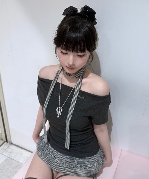 Never mind the XU / Chikashitsu+(ネバーマインド ザ エックスユー / チカシツプラス)の「【nmtc+】Check Frill Layered Tee Scarf Set (2color) / 【エヌエムティーシープラス】チェックフリルレイヤードタイスカーフセット半袖Tシャツ(Tシャツ/カットソー・レディース・グレー/チャコール・ONE SIZE)」の21枚目の写真