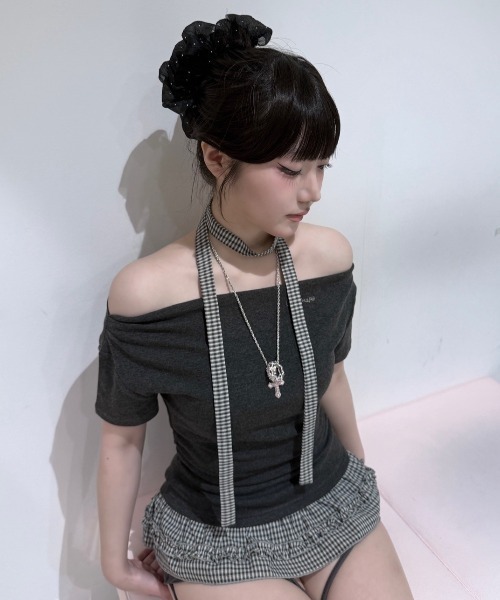 Never mind the XU / Chikashitsu+(ネバーマインド ザ エックスユー / チカシツプラス)の「【nmtc+】Check Frill Layered Tee Scarf Set (2color) / 【エヌエムティーシープラス】チェックフリルレイヤードタイスカーフセット半袖Tシャツ(Tシャツ/カットソー・レディース・グレー/チャコール・ONE SIZE)」の22枚目の写真