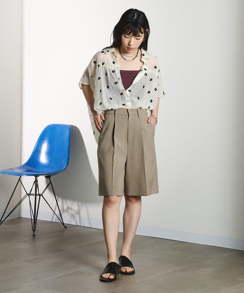 ROSE BUD（ローズバッド）の「EMBROIDERED SHIRT（シャツ/ブラウス・レディース・オフホワイト/ブラック・ONE SIZE）」の7枚目の写真