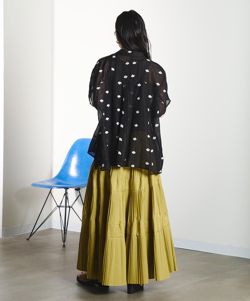 ROSE BUD（ローズバッド）の「EMBROIDERED SHIRT（シャツ/ブラウス・レディース・オフホワイト/ブラック・ONE SIZE）」の17枚目の写真