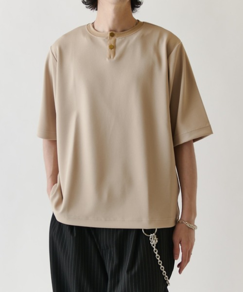 Lui's(ルイス)の「ジョーゼットヘンリーネックTシャツ(Tシャツ/カットソー・メンズ・ホワイト/ブラック/ライトベージュ・M/S)」の18枚目の写真