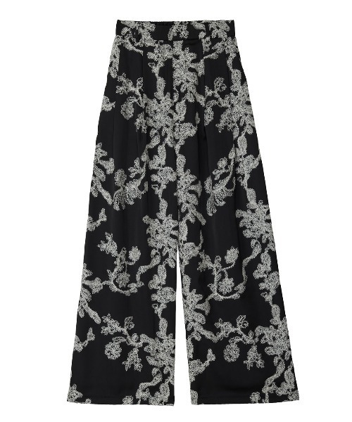 Ameri（アメリ）の「MOLE YARN EMBROIDERY SATIN PANTS（その他パンツ・レディース・ベージュ/ブラック/スカイブルー・MEDIUM/SMALL）」の6枚目の写真