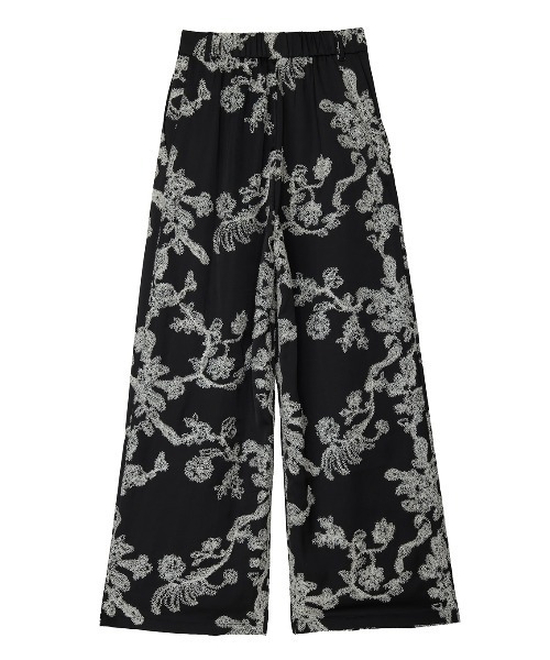 Ameri（アメリ）の「MOLE YARN EMBROIDERY SATIN PANTS（その他パンツ・レディース・ベージュ/ブラック/スカイブルー・MEDIUM/SMALL）」の10枚目の写真