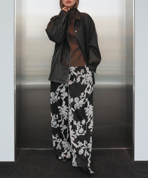 Ameri（アメリ）の「MOLE YARN EMBROIDERY SATIN PANTS（その他パンツ・レディース・ベージュ/ブラック/スカイブルー・MEDIUM/SMALL）」の20枚目の写真