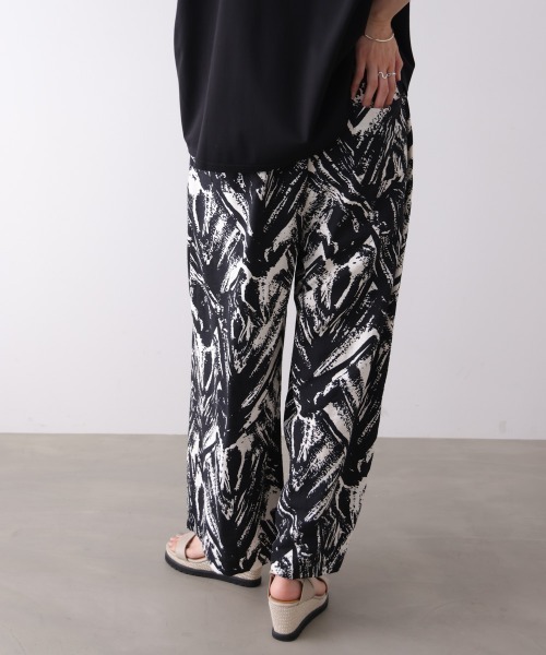 Bou Jeloud(ブージュルード)の「ニュアンス柄ワイドパンツ(その他パンツ・レディース・ブラック/ネイビー・FREE)」の9枚目の写真