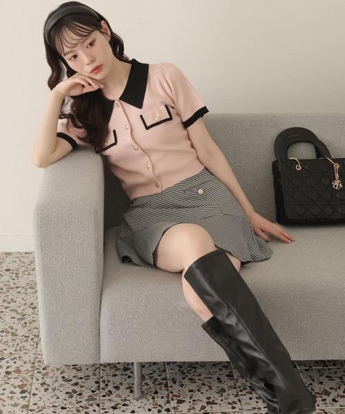 one after another NICE CLAUP(ワンアフターアナザーナイスクラップ)の「【ZOZO限定】バイカラーゴールドボタンポロニット(ニット/セーター・レディース・ピンク/ネイビー/ブラック/ベージュ・FREE)」の10枚目の写真
