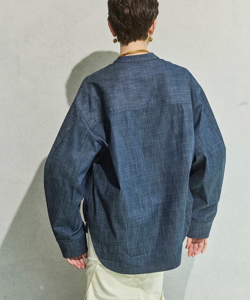 OMMO（オーエムエムオー）の「PINCH TUCK SH（シャツ/ブラウス・レディース・インディゴブルー/ブルー系その他/ホワイト・F）」の14枚目の写真