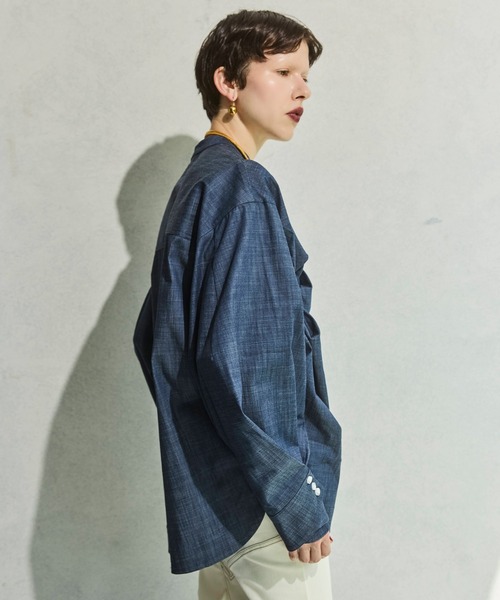 OMMO（オーエムエムオー）の「PINCH TUCK SH（シャツ/ブラウス・レディース・インディゴブルー/ブルー系その他/ホワイト・F）」の15枚目の写真