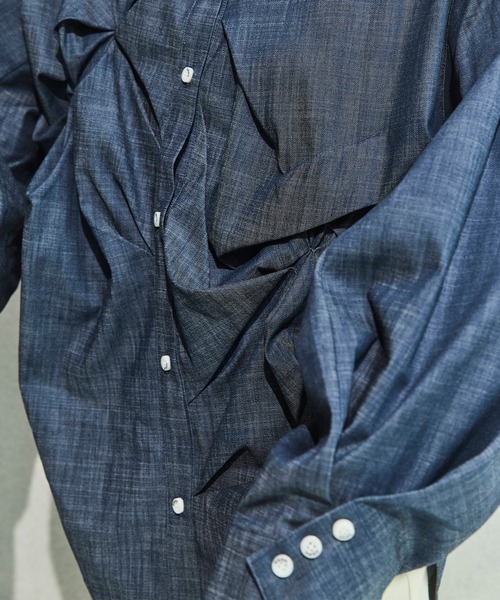 OMMO（オーエムエムオー）の「PINCH TUCK SH（シャツ/ブラウス・レディース・インディゴブルー/ブルー系その他/ホワイト・F）」の21枚目の写真