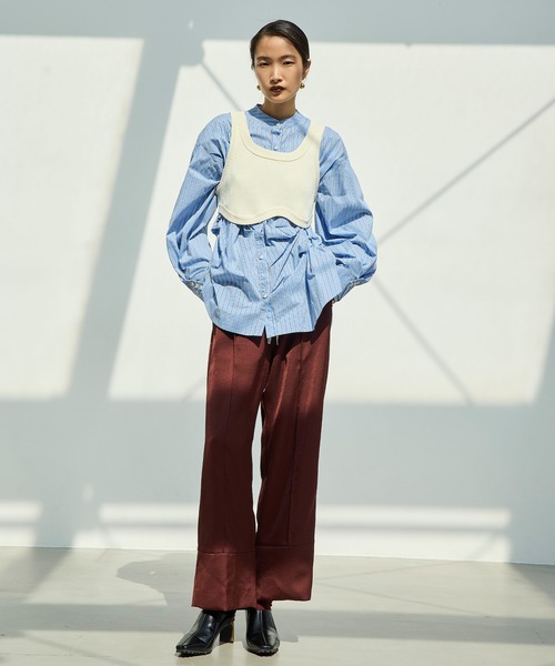 OMMO（オーエムエムオー）の「PINCH TUCK SH（シャツ/ブラウス・レディース・インディゴブルー/ブルー系その他/ホワイト・F）」の11枚目の写真