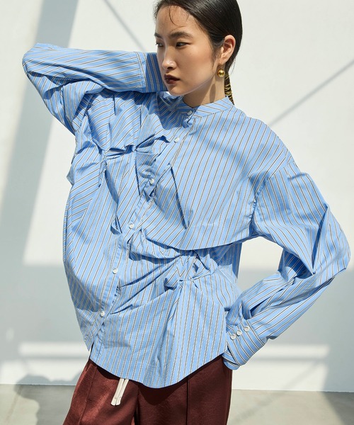 OMMO（オーエムエムオー）の「PINCH TUCK SH（シャツ/ブラウス・レディース・インディゴブルー/ブルー系その他/ホワイト・F）」の5枚目の写真