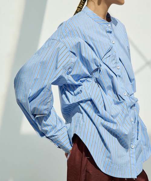 OMMO（オーエムエムオー）の「PINCH TUCK SH（シャツ/ブラウス・レディース・インディゴブルー/ブルー系その他/ホワイト・F）」の10枚目の写真