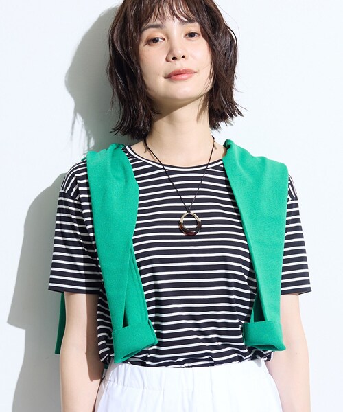 INDIVI(インディヴィ)の「【ゆったり/着映え】ボーダーリラクシーTシャツ(Tシャツ/カットソー・レディース・ブルー系その他7/ブラック系2・34/15 /13/05/38)」の1枚目の写真
