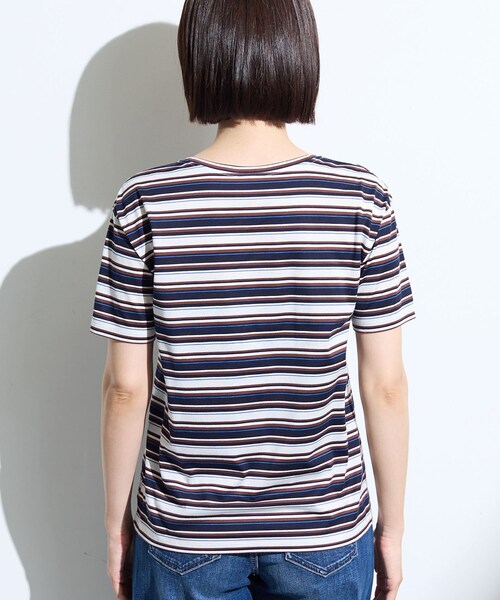 INDIVI(インディヴィ)の「【ゆったり/着映え】ボーダーリラクシーTシャツ(Tシャツ/カットソー・レディース・ブルー系その他7/ブラック系2・34/15 /13/05/38)」の14枚目の写真