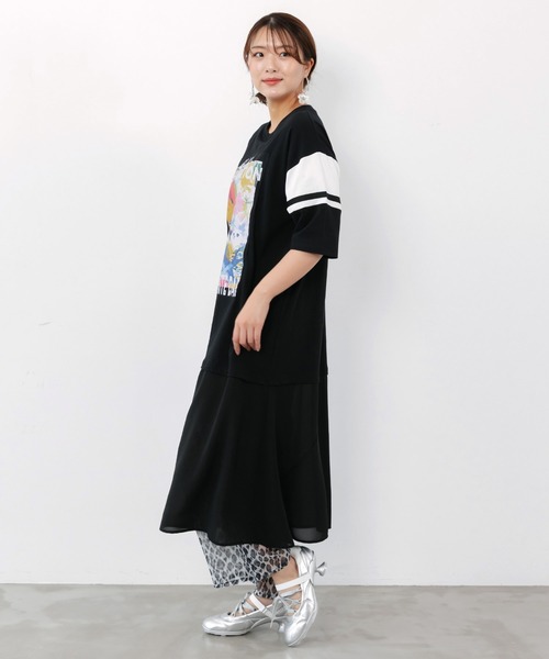 ScoLar（スカラー）の「162709：アート柄アップリケ シアー裾切替ワンピース（ワンピース・レディース・ブラック/オフホワイト・M）」の3枚目の写真