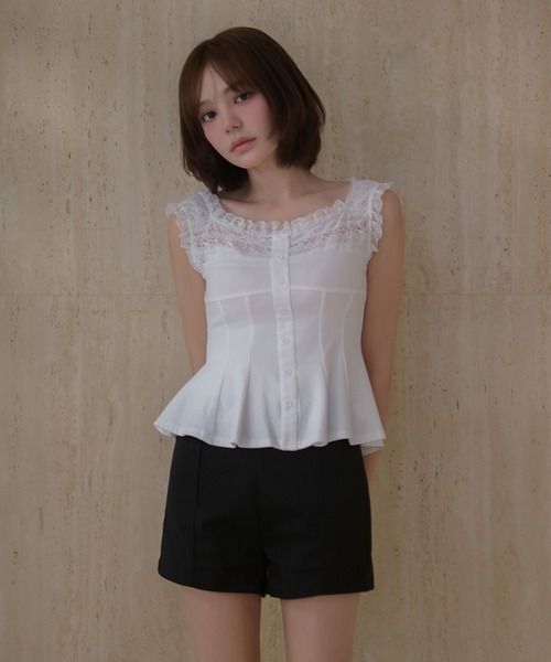 M DOLLY(エムドリー)の「Lace ellery peplum tops / レースエラリーペプラムトップス(タンクトップ・レディース・ホワイト/ピンク・FREE)」の2枚目の写真
