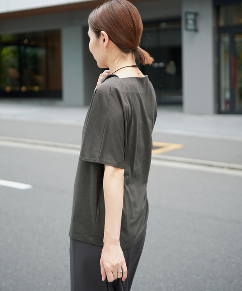IENA(イエナ)の「《接触冷感》アシメトリソフトプルオーバー(Tシャツ/カットソー・レディース・ブラック系その他/ベージュ/チャコールグレー・FREE)」の17枚目の写真
