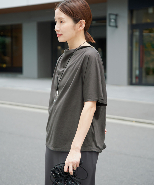 IENA(イエナ)の「《接触冷感》アシメトリソフトプルオーバー(Tシャツ/カットソー・レディース・ブラック系その他/ベージュ/チャコールグレー・FREE)」の21枚目の写真