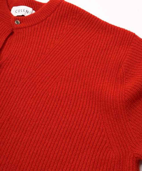 CULLNI(クルニ)の「Extra Wool Minimal Skipper Rib Knit Pullover(ニット/セーター・メンズ・ブルー/レッド/グレー/ブラック・2/1)」の13枚目の写真