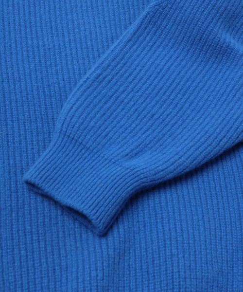 CULLNI(クルニ)の「Extra Wool Minimal Skipper Rib Knit Pullover(ニット/セーター・メンズ・ブルー/レッド/グレー/ブラック・2/1)」の17枚目の写真