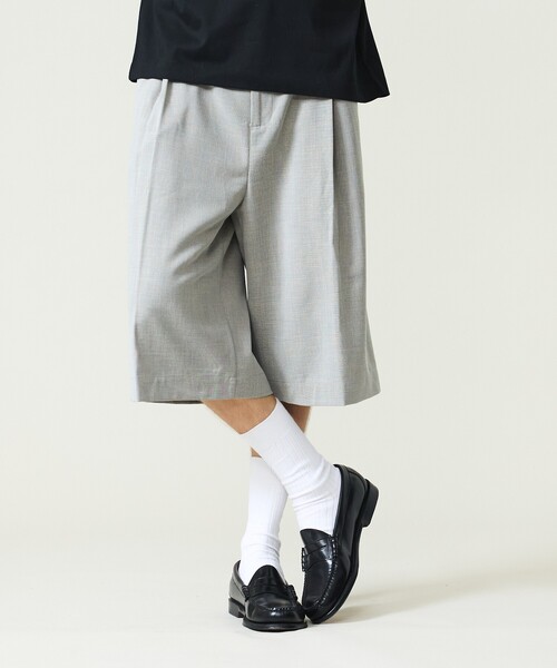 ABAHOUSE(アバハウス)の「TRシャンブレー バギーショーツ / ワイドショートパンツ(その他パンツ・メンズ・インディゴブルー/グレイッシュベージュ/ブラウン・46/48)」の1枚目の写真
