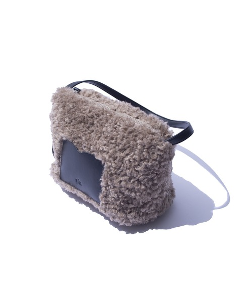 F/CE. (エフシーイー)の「F/CE. BOA SHOULDER POACH / エフシーイー ボア ショルダー ポーチ(ショルダーバッグ・レディース・ベージュ/ブラック・FREE)」の12枚目の写真