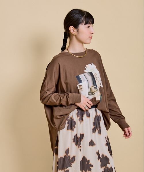 LHELBIE(レルビエ)の「プリントポンチョロンT(Tシャツ/カットソー・レディース・ブラウン/オフホワイト/チャコールグレー・M)」の5枚目の写真