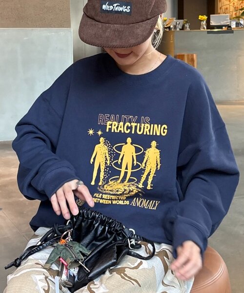 CIAOPANIC TYPY(チャオパニックティピー)の「ヒューマングラフィック裏毛スウェット(スウェット・レディース・ネイビー/グレー/ベージュ/ブラウン/チャコールグレー・MEDIUM/LARGE)」の1枚目の写真