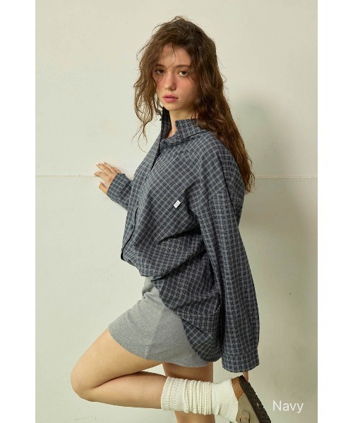 ALEXIA STAM(アリシアスタン)の「Relaxed Plaid Shirt /リラックスチェックシャツ(シャツ/ブラウス・レディース・ネイビー/グレー/ブラウン・FREE)」の3枚目の写真