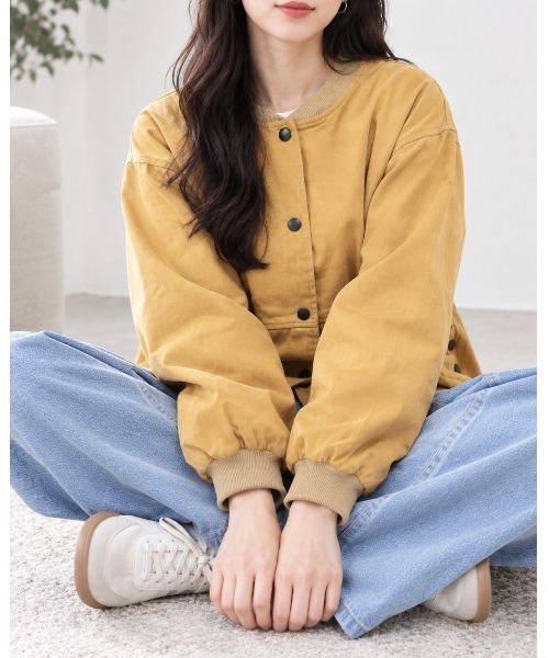 FAZVY(ファズビー)の「季節の変わり目に頼れる ゆるシルエットノーカラーブルゾン(ブルゾン・レディース・レッド/ライトブラウン/ブラック・L/M)」の6枚目の写真