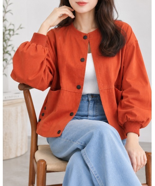 FAZVY(ファズビー)の「季節の変わり目に頼れる ゆるシルエットノーカラーブルゾン(ブルゾン・レディース・レッド/ライトブラウン/ブラック・L/M)」の19枚目の写真