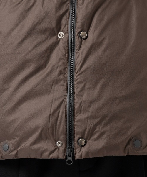 THE TOKYO(ザトウキョウ)の「MEMBRANE SHELL DOWN JKT(ダウンジャケット/コート・メンズ・ブラウン/ブラック・3)」の13枚目の写真