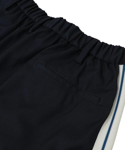 CONVERSE TOKYO(コンバーストウキョウ)の「SIDE LINE WIDE SLACKS(スラックス・レディース・ブラック/グレー/ネイビー・SMALL/MEDIUM)」の14枚目の写真
