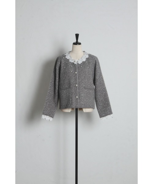 tocco closet(トッコ クローゼット)の「【ZOZO限定】レース×パール装飾ニットジャケット(ニット/セーター・レディース・グレー/ベージュ・M)」の6枚目の写真