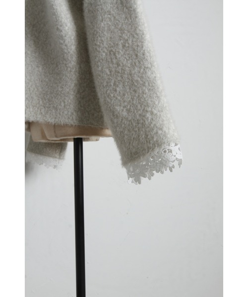 tocco closet(トッコ クローゼット)の「【ZOZO限定】レース×パール装飾ニットジャケット(ニット/セーター・レディース・グレー/ベージュ・M)」の14枚目の写真