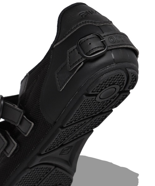 FILA(フィラ)の「FILA X OJOS RITMO SLEEK VC / フィラ x オホス リトモ スリーク VC(スニーカー・レディース・ブラック・23.0cm/26.0cm/25.0cm/24.0cm)」の7枚目の写真
