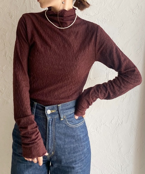 She's Closet(シーズクローゼット)の「長袖 プチハイネック シアージャガードトップス(Tシャツ/カットソー・レディース・ブラウン/ブラック/バーガンディー/アイボリー・FREE)」の4枚目の写真