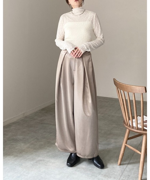 She's Closet(シーズクローゼット)の「長袖 プチハイネック シアージャガードトップス(Tシャツ/カットソー・レディース・ブラウン/ブラック/バーガンディー/アイボリー・FREE)」の20枚目の写真