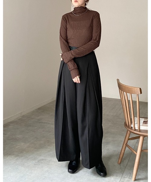 She's Closet(シーズクローゼット)の「長袖 プチハイネック シアージャガードトップス(Tシャツ/カットソー・レディース・ブラウン/ブラック/バーガンディー/アイボリー・FREE)」の14枚目の写真