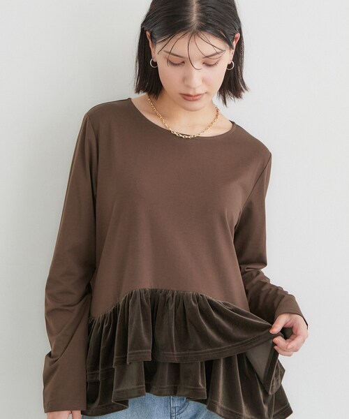 THE SHOP TK （ザ ショップ ティーケー ）の「フリルベロアペプラムトップス（Tシャツ/カットソー・レディース・ブラック/ダークブラウン/オフホワイト・12/13）」の3枚目の写真